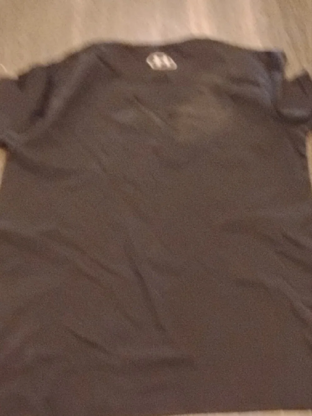 Youth Large Black Under Armour Shirt